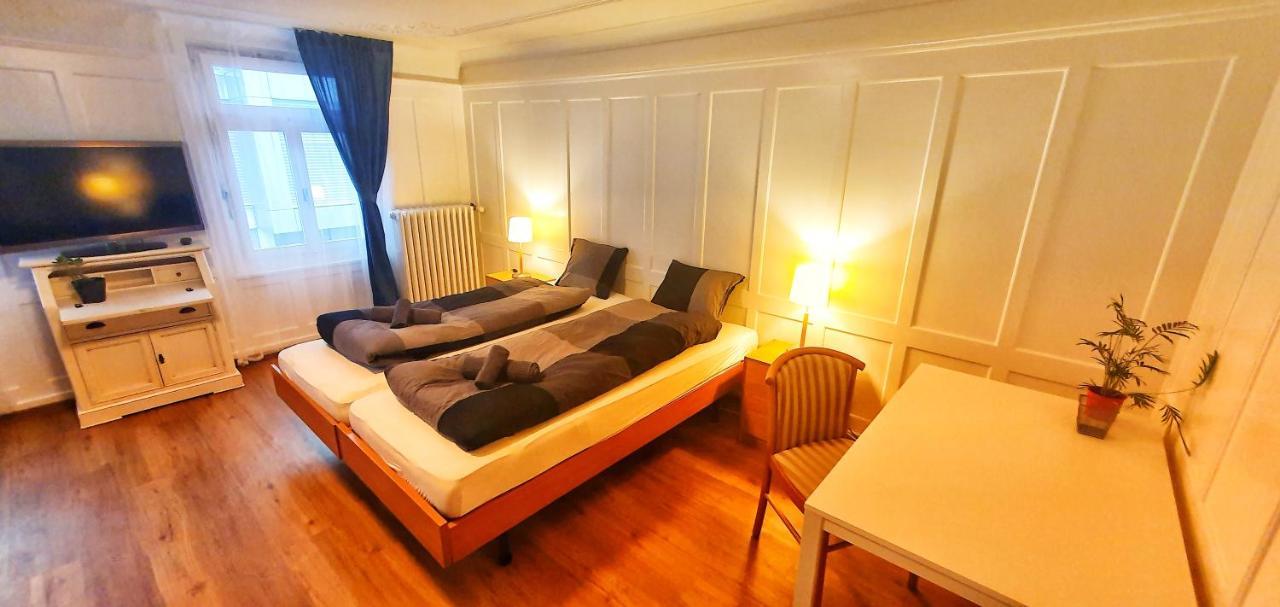 Sensi Living Station Apartamento Pfäffikon Exterior foto